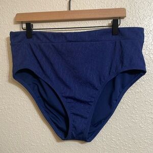 Freshwater textured swimsuit bottoms